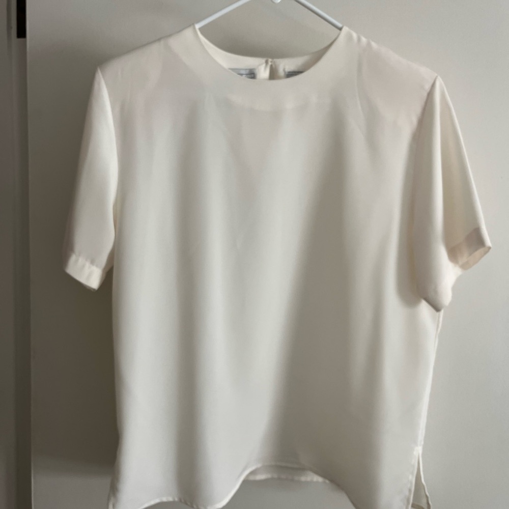 Minimalist Cream Short-Sleeve Blouse